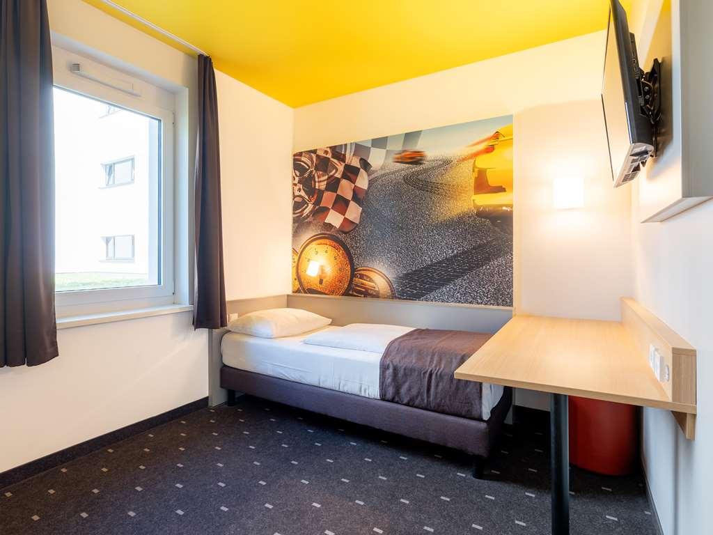 B&B Hotel Stuttgart-Zuffenhausen חדר תמונה